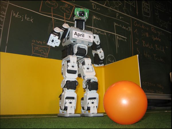 Coupe du monde de robots footballeurs "RoboCup" en Allemagne