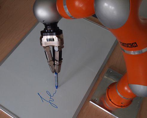 Des robots capables de produire des mouvements fluides