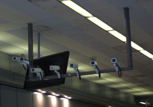 Nouvelles techniques de vidéosurveillance : "la reconnaissance de formes" et le "vidéo tracking"