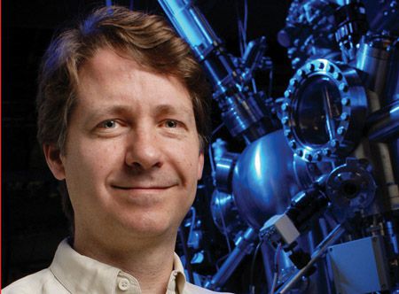 La pointe de microscope la plus fine du monde: un atome