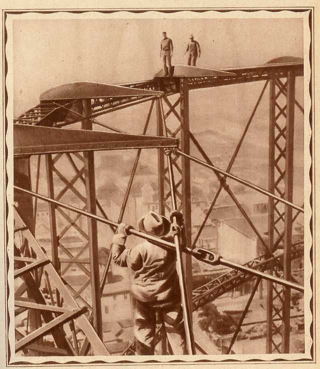 Rétro 1922: Le plus grand gazomètre du monde