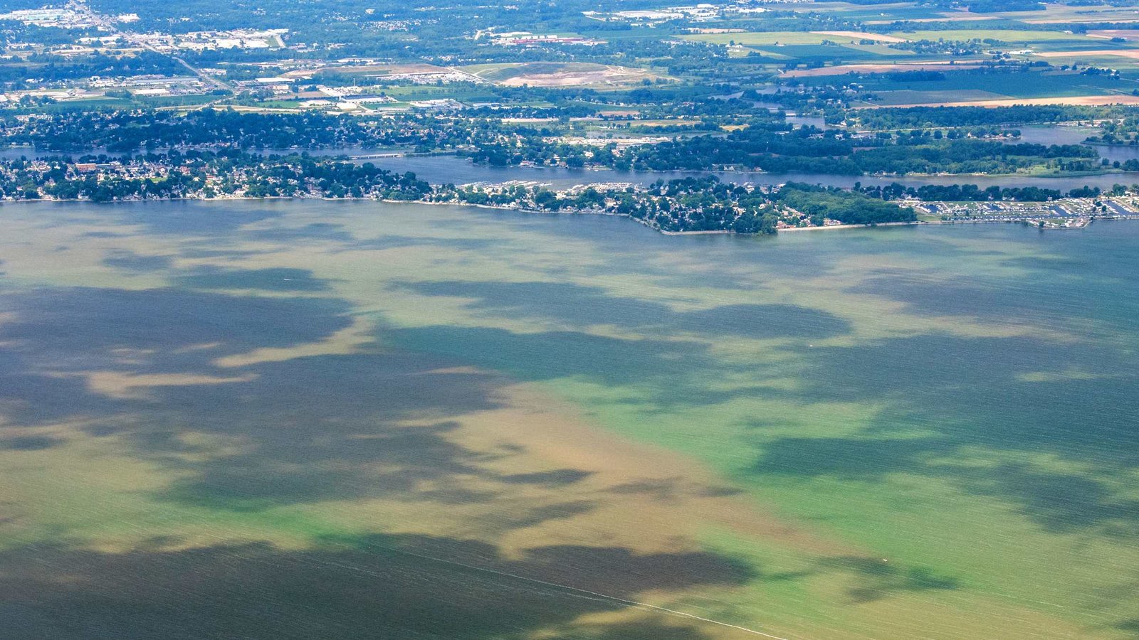 Moins d’oxygène dans 400 lacs