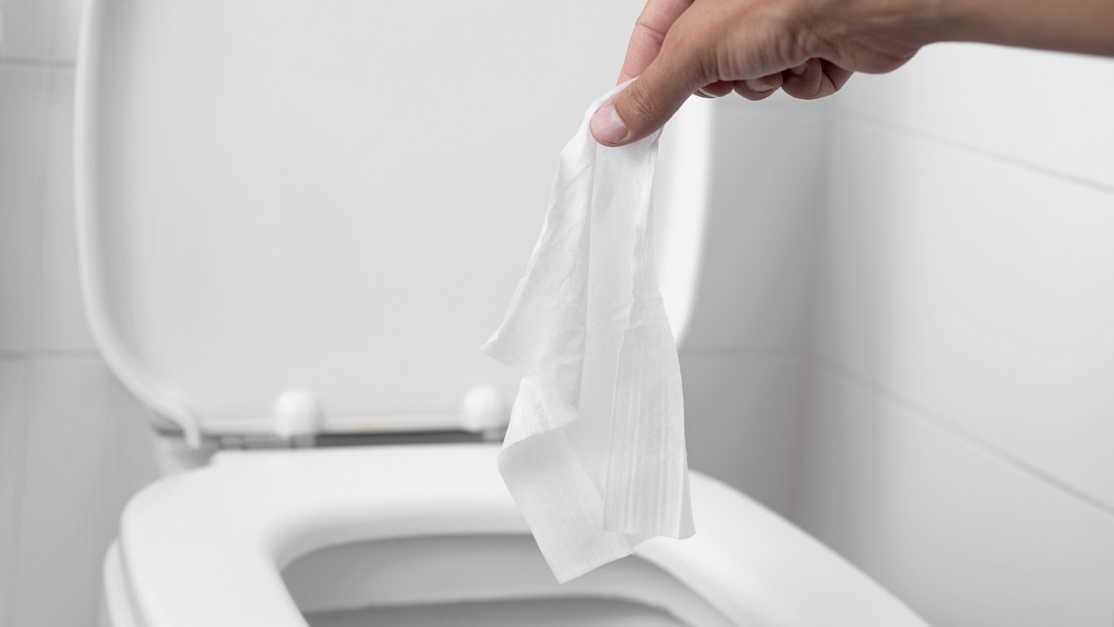 Ces graves conséquences de jeter les lingettes jetables... dans les toilettes