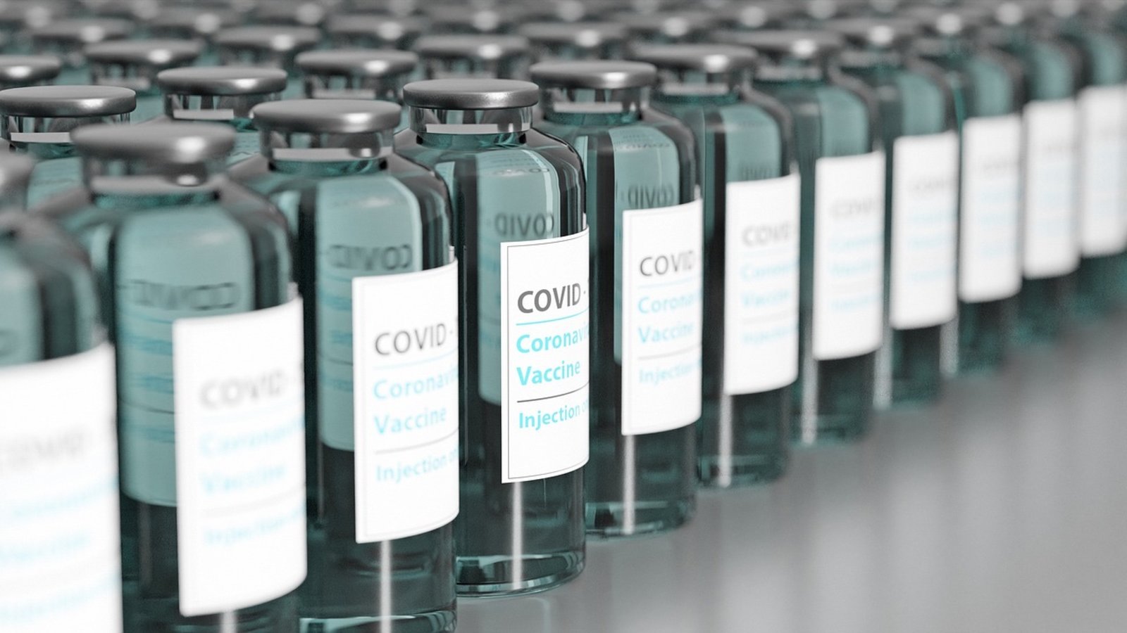 Vaccins: 10 milliards de doses, mais quelle est l’étape suivante ?