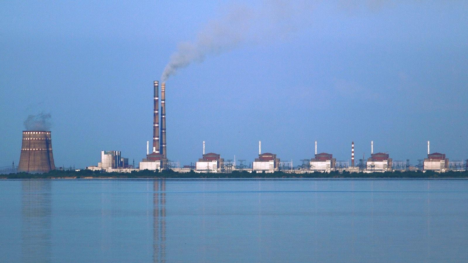 Centrales nucléaires en Ukraine: un improbable scénario du pire