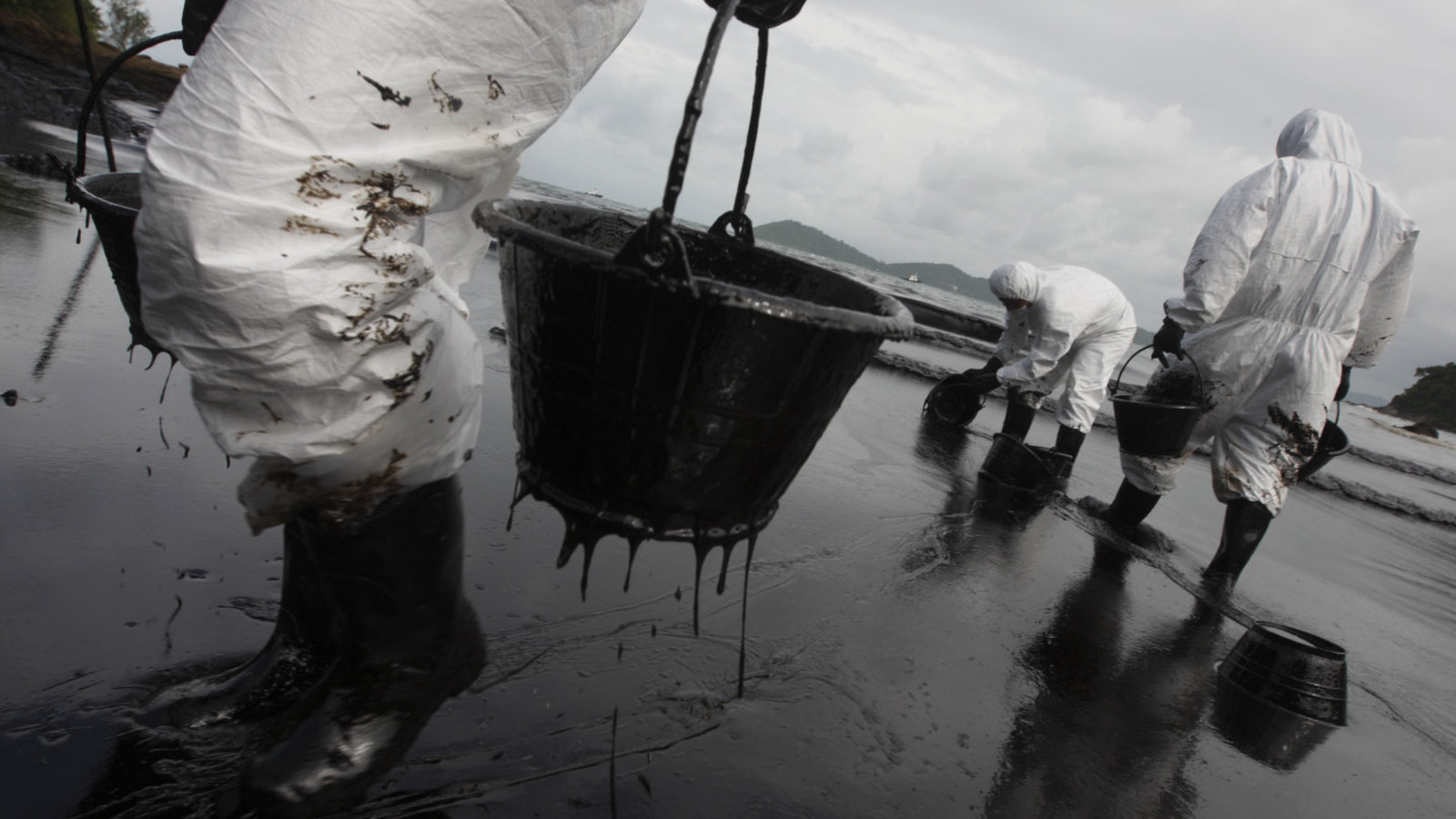 Carburants fossiles: les grands financeurs des grands pollueurs