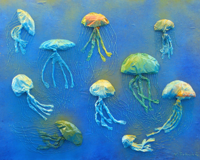 Des poissons en plastique