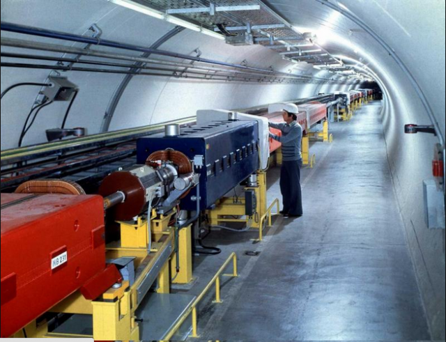 OPERA détecte son cinquième neutrino tau