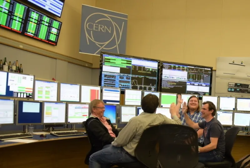 Les préparatifs se poursuivent pour l'exploitation du LHC