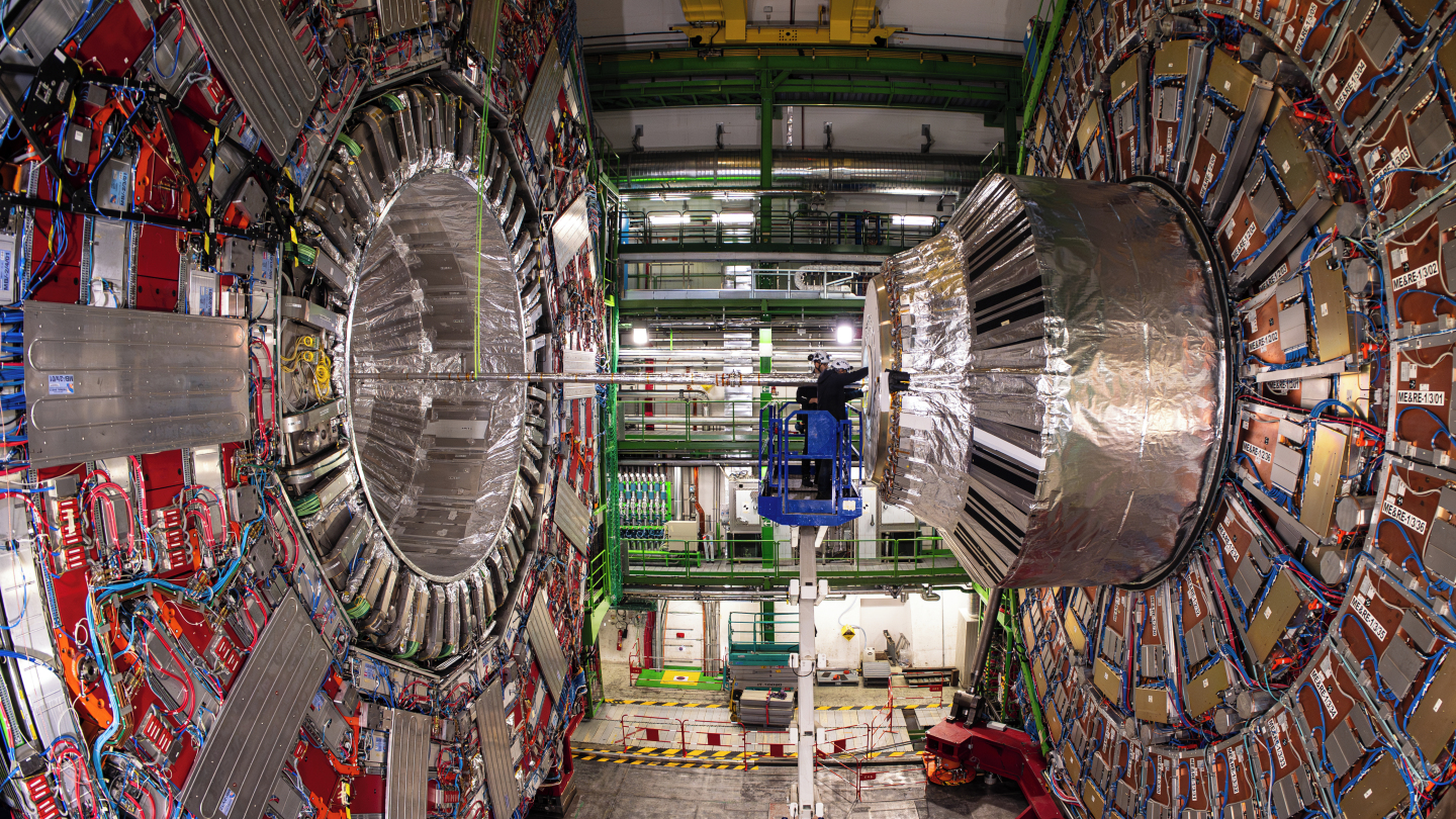 AI reveals the charm of the Higgs boson 💥