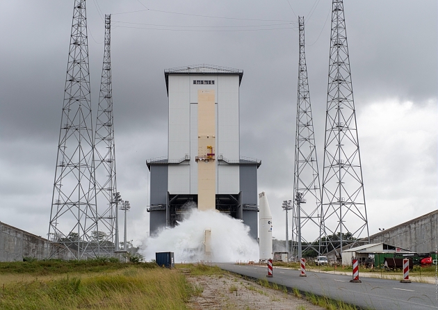 Ariane 6: un déluge d’eau pour se protéger du bruit