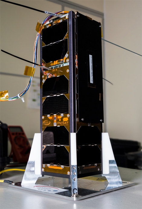 Un nanosatellite français pour percer les mystères de Beta Pictoris