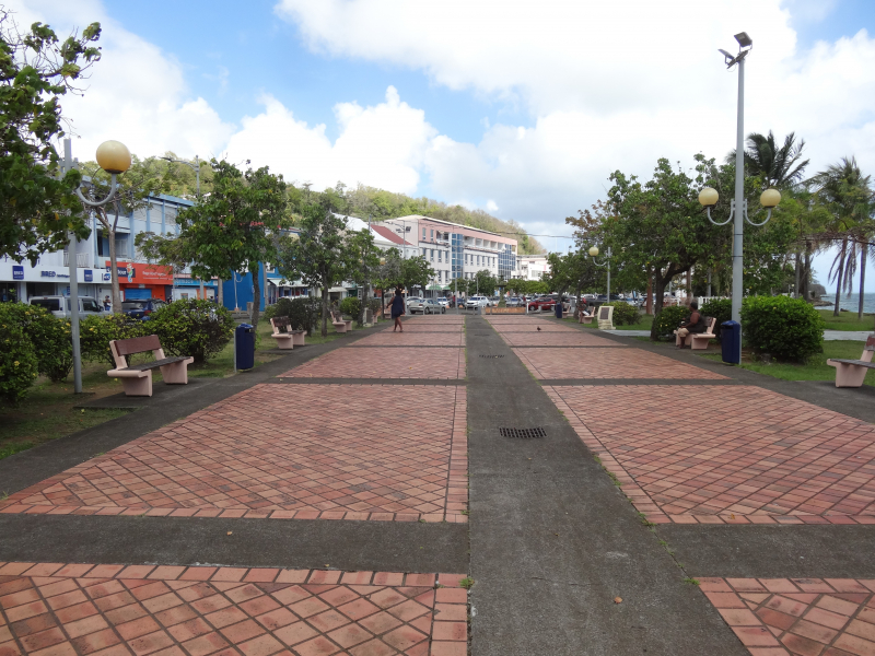 Villes, tsunamis et mangroves en Martinique