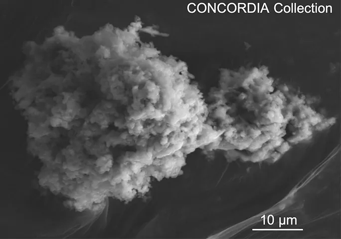 Plus de 5 000 tonnes de poussières extraterrestres tombent chaque année sur Terre