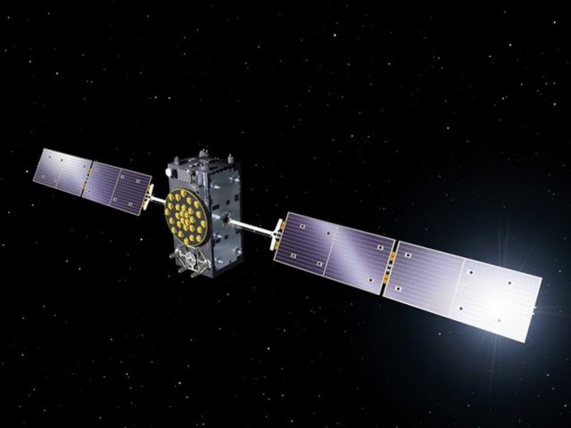 Galiléo, trois satellites au Centre d'essais avant lancement