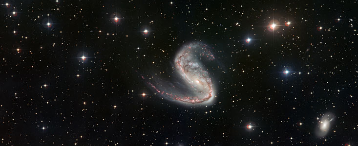 Asymétrique et plutôt biscornue, la galaxie de l'Hameçon