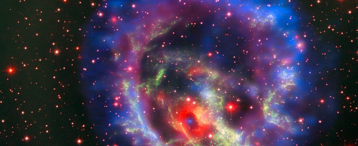 Une étoile morte entourée de lumière