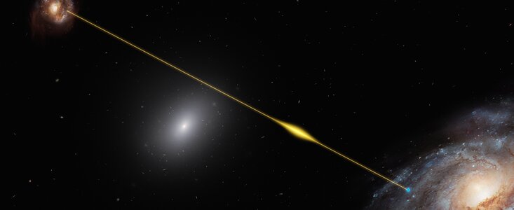 Un étrange sursaut radio illumine le paisible halo d’une galaxie