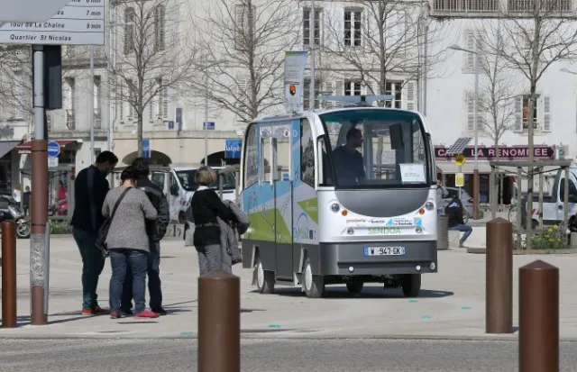 Éliminer les obstacles sur la route du transport automatisé