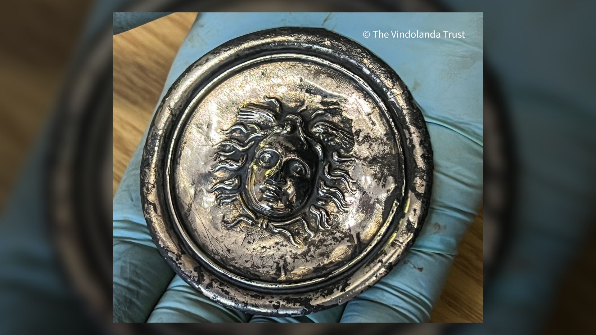 Découverte: la gorgone Méduse sur cette médaille antique de 1800 ans