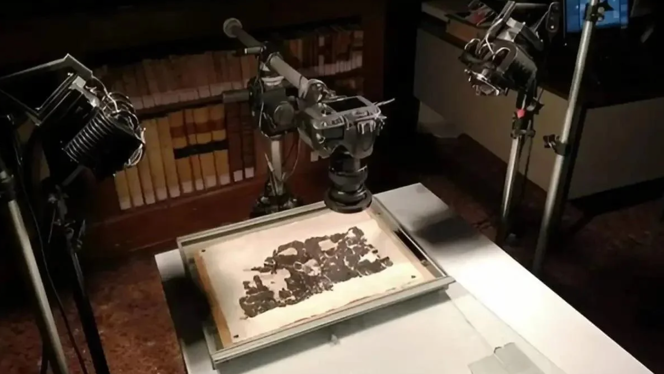 Artificial Intelligence deciphers a papyrus revealing Plato's burial site