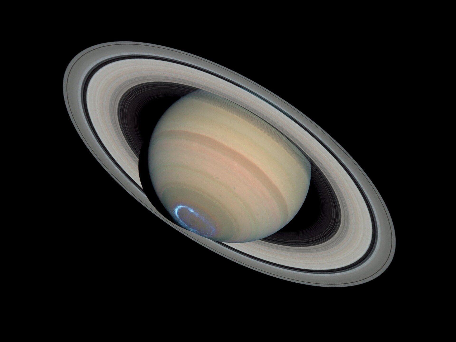 Les anneaux de Saturne: incroyablement jeunes, déjà en train de disparaitre