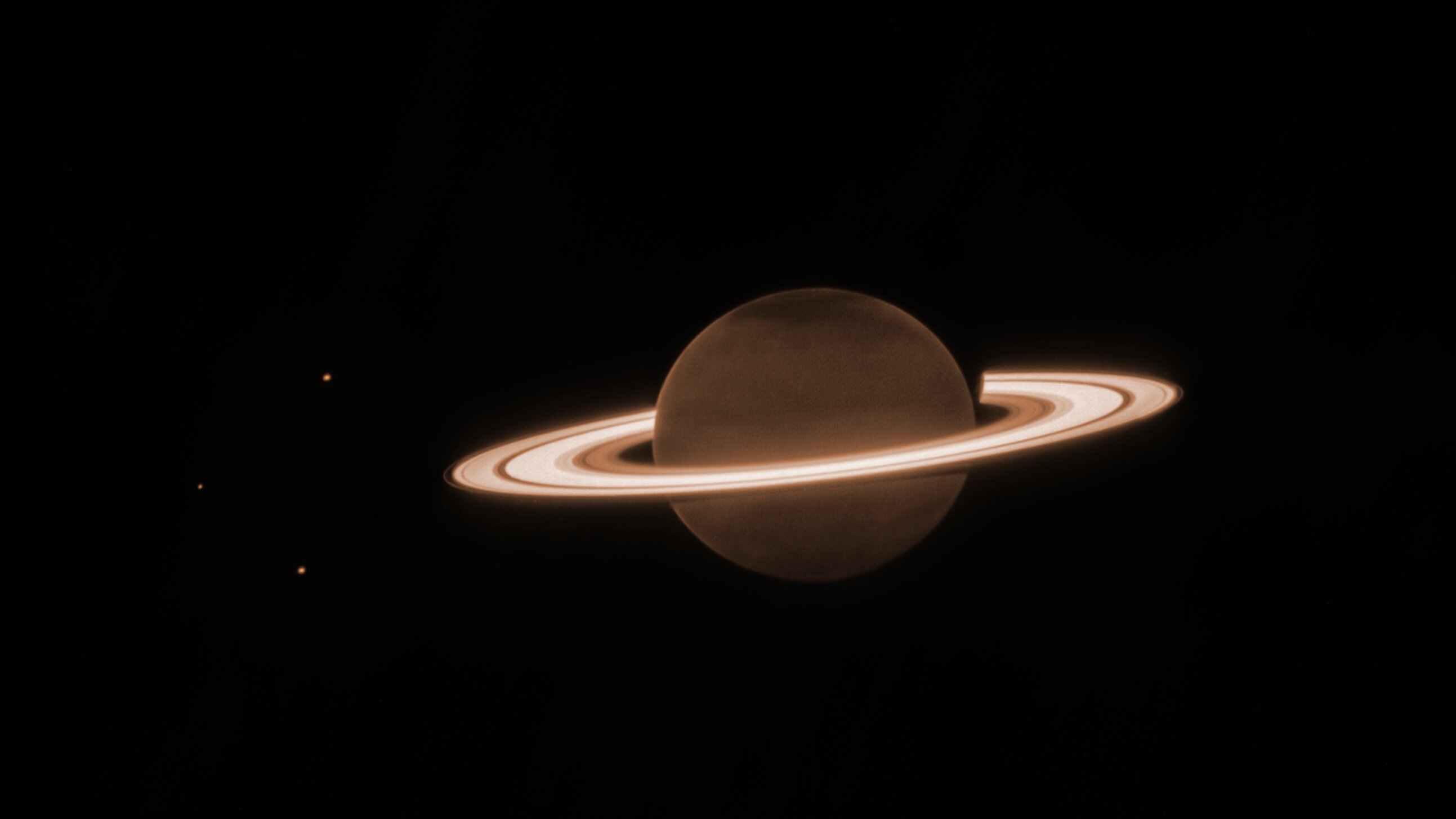James Webb capture une impressionnante image de Saturne en infrarouge