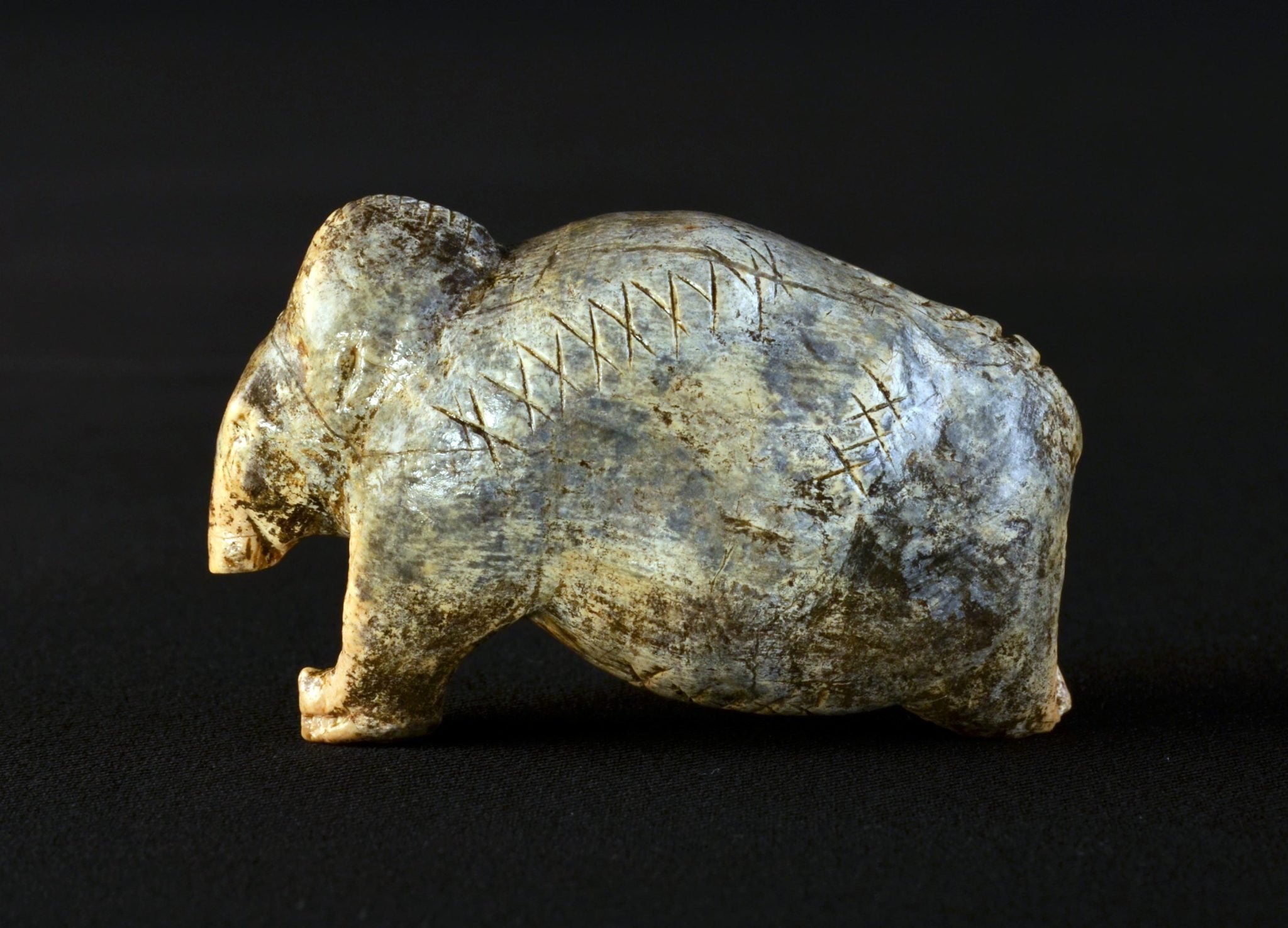 📜 Record pulvérisé : ces artefacts montreraient une écriture vieille de 40 000 ans