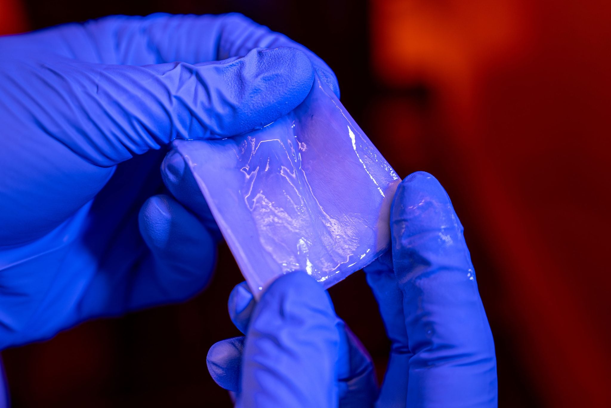 🦠 Bacteria produce controlled 'bio-plastic' as strong as metals