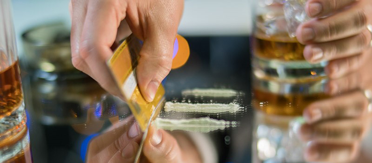 Comment la sérotonine freine l’addiction à la cocaïne