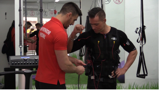 L'effort intense avec électrostimulation intégrale augmente de 30% la perte de calories