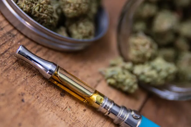 Mise en garde sur le cannabis électronique et le vapotage