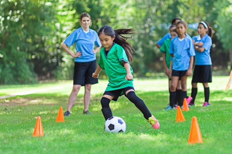 Les filles gagnent à faire du sport