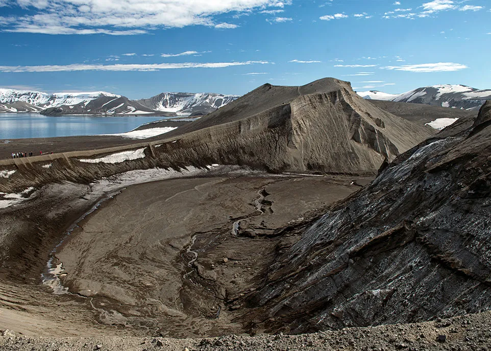 Volcan de l’île de la Déception: de glace et de feu
