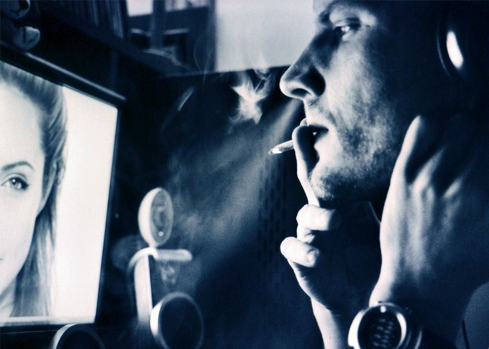Lumière bleue et cigarette ne font pas bon ménage