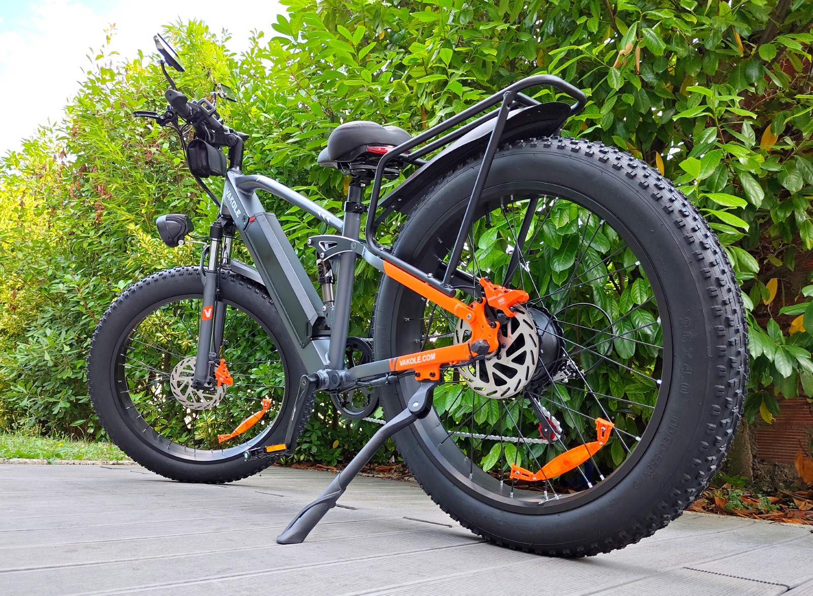 Test vélo électrique VAKOLE CO26 : routier par excellence