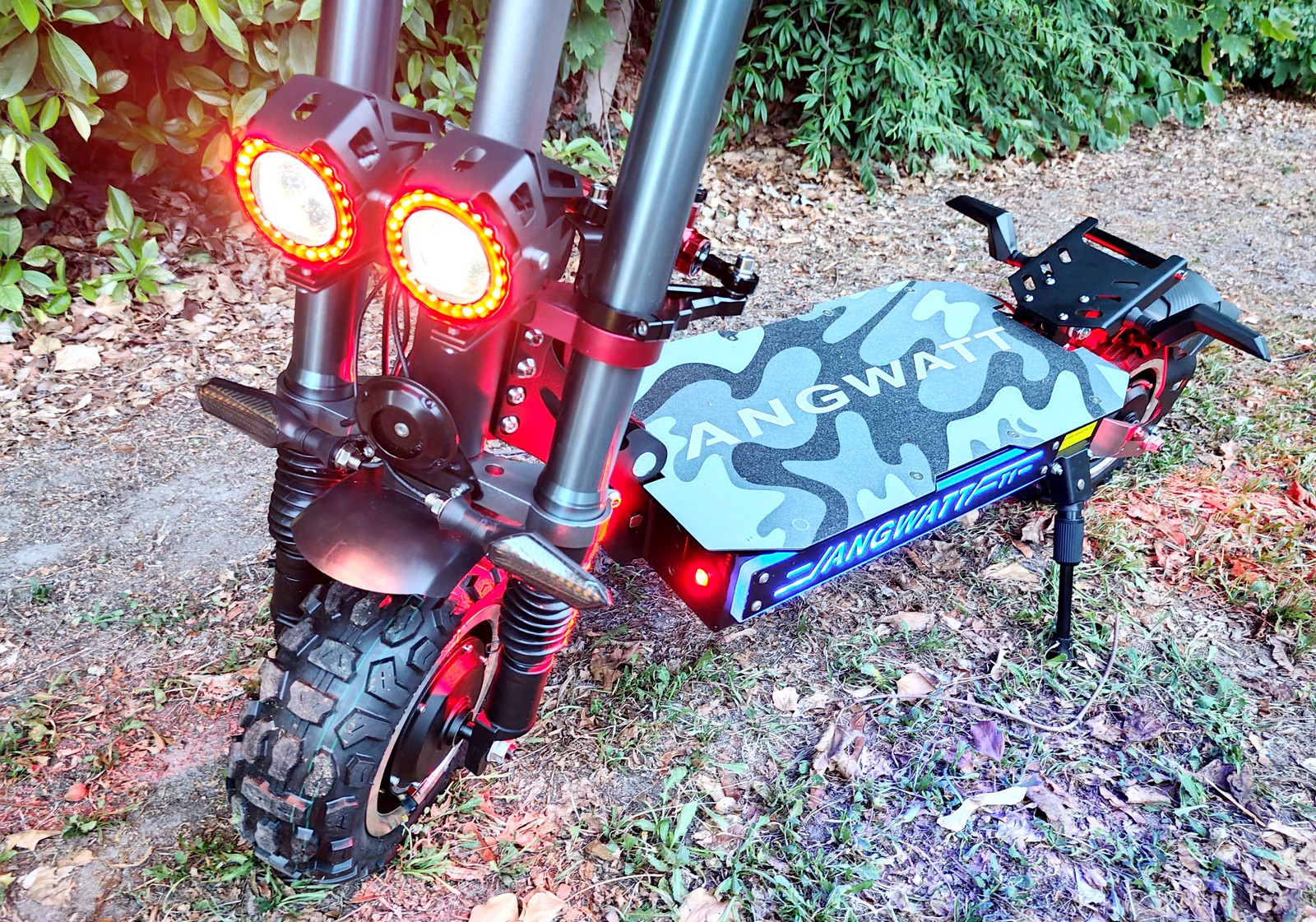 Vite : la surpuissante trottinette électrique ANGWATT T1 (85km/h - 6000W) à prix massacré mais pas pour tout le monde