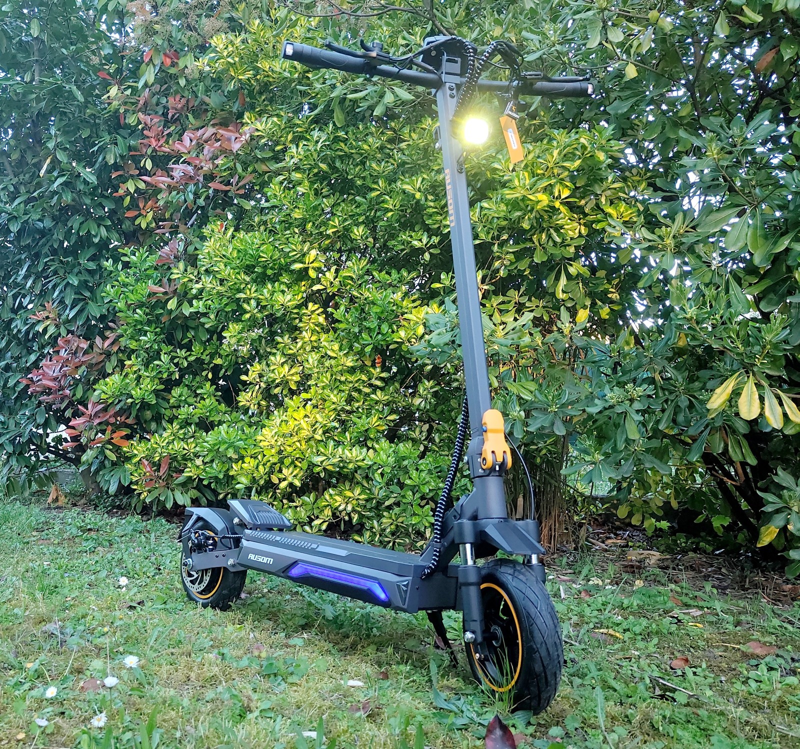 Test trottinette électrique Ausom K20 Pro : la performance à petit prix
