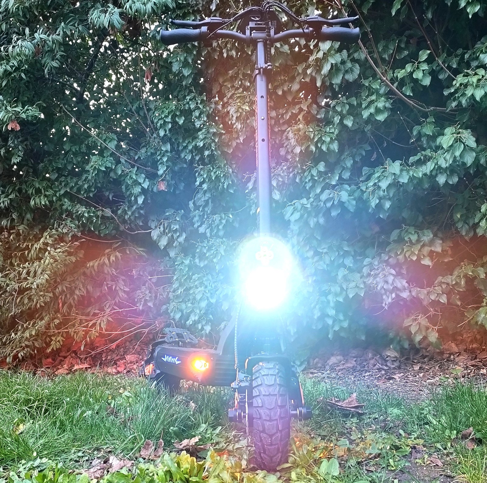 Test KuKirin G2 Master: la trottinette bimoteur optimisée